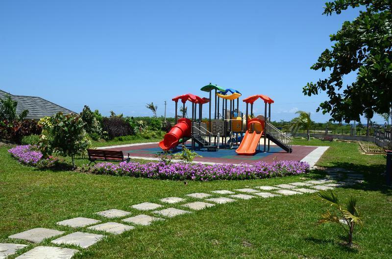 Ocho Rios Under The Palms Villa Exterior photo