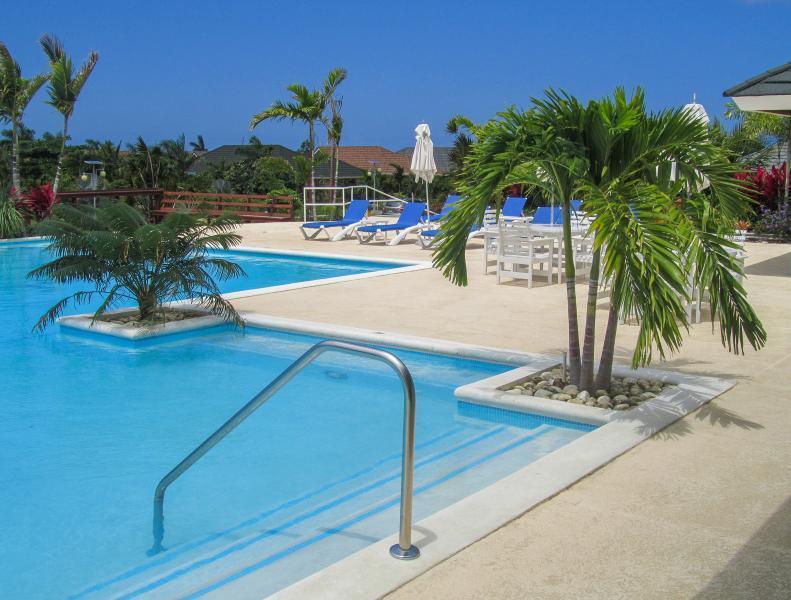 Ocho Rios Under The Palms Villa Exterior photo